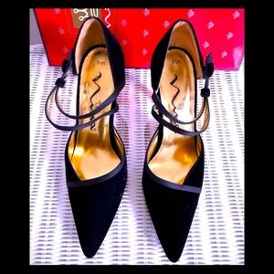 Black rayon velvet & satin Open side Mary Jane 4” heels size 7 1/2. By Nina